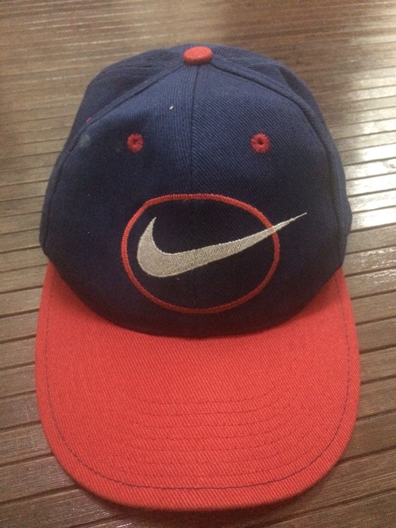 nike big swoosh cap