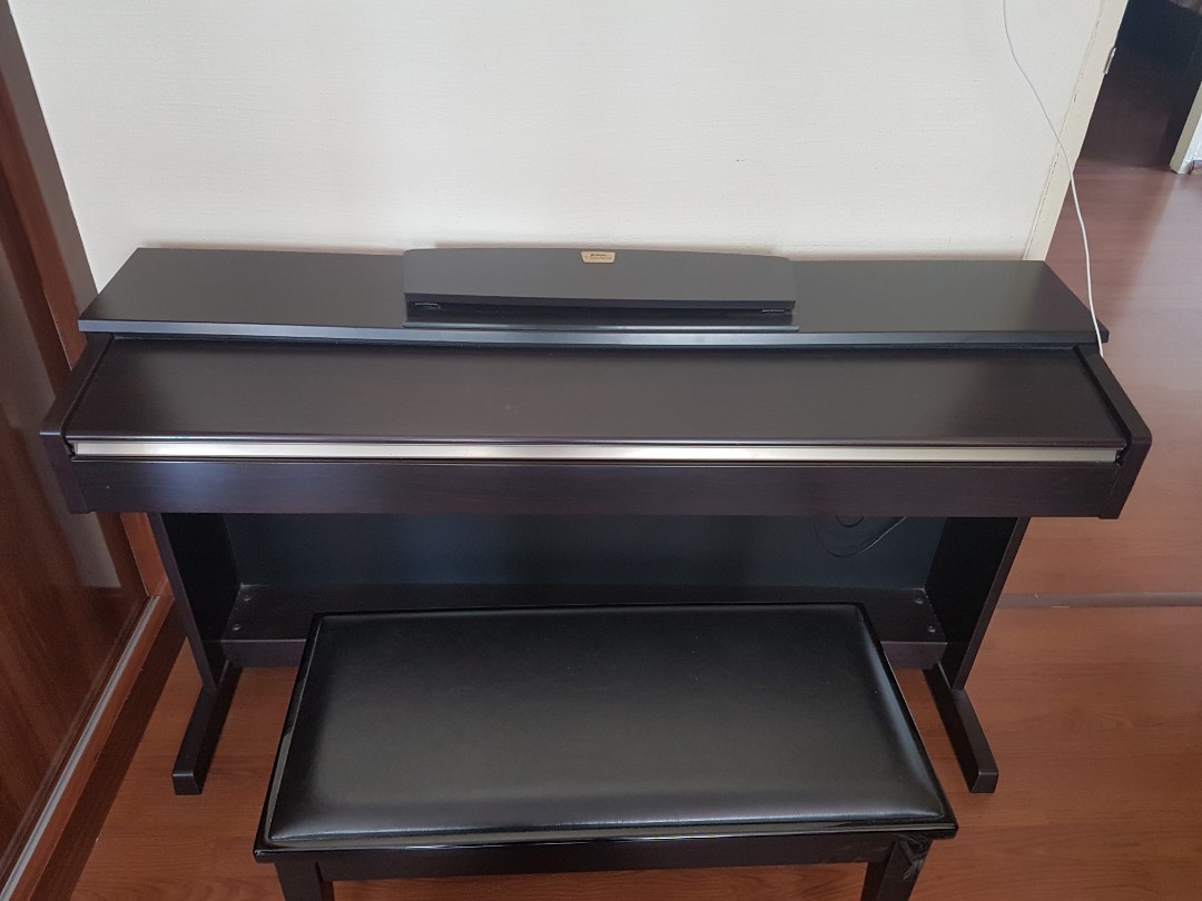 Yamaha clavinova, Hobbies & Toys, Music & Media, Musical Instruments on