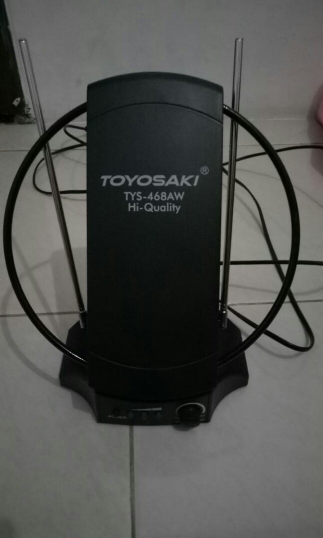 Antena tv indoor TOYOSAKI, Elektronik, Lainnya di Carousell