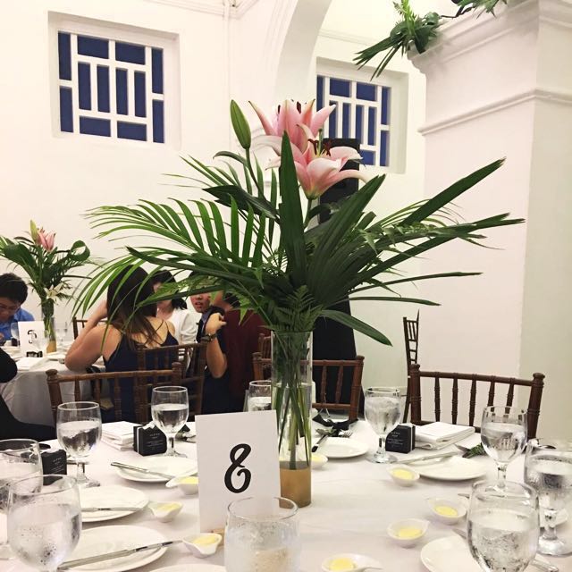 Clear Tall Acrylic Vases With Gold Base Gardening On Carousell