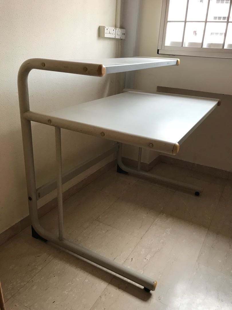 Computer Table (Category: Tables & Sets) located in Singapore. Submitted by happyskyy (Listing ID 170316169, Image 2). Description: Computer Table (#1) Good and strong for using as computer plus study table. Used item hence some scratches on table top. Not for fussy buyers. Negotiable for fast deal. Send me your offer. Interested can view on 20-May, Sunday 2pm to 5.30pm at Choa Chu Kang. .