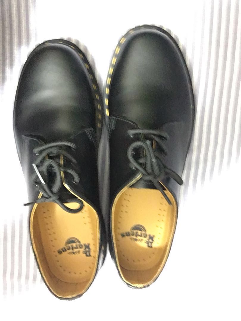 Dr Marten Airwair The ORIGINAL, 男裝, 鞋, 西裝鞋 Carousell