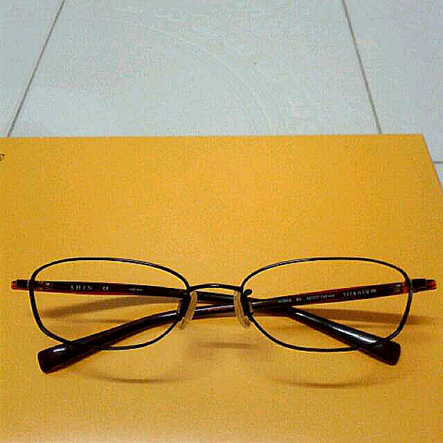 Eyewear Frame (Category: Sunglasses & Eyewear) located in Singapore. Submitted by merry310a (Listing ID 103717536, Image 3). Description: 2nd pic - Silhouette, Austria 3rd pic - SHIN titanium 4th pic - sweet girl look Pls pm me if you like any frame shown Price starting from $8.