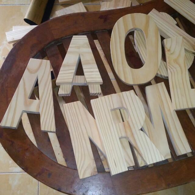 Huruf kayu di bintaro casuals