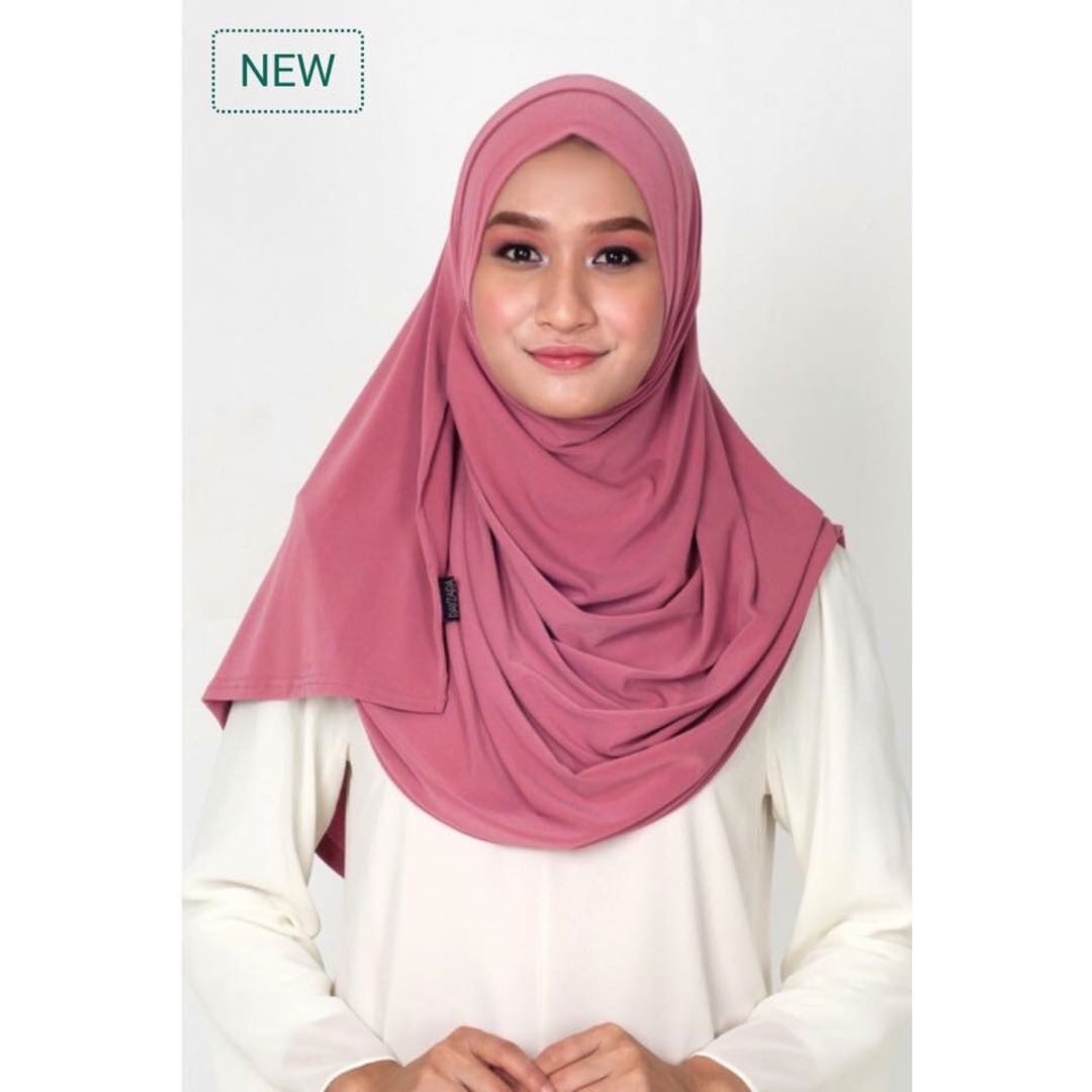 Instant Shawl Dua Muka Pink Belacan C69 Women S Fashion Muslimah Fashion Hijabs On Carousell