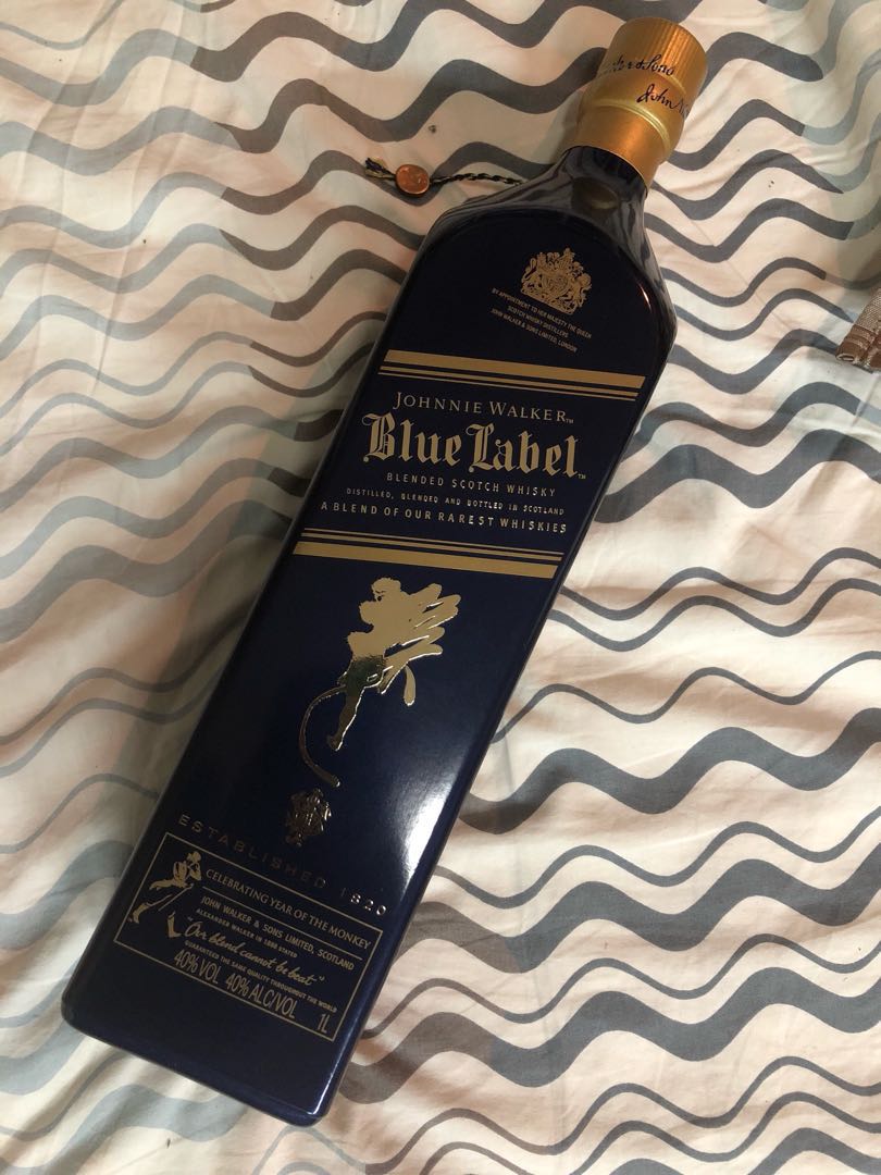 Johnnie Walker Blue Label 1l Food Drinks Beverages On Carousell