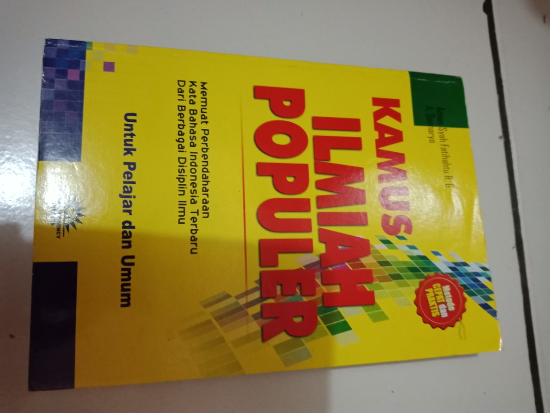 Kamus Ilmiah Populer Books Amp Stationery Books On Carousell