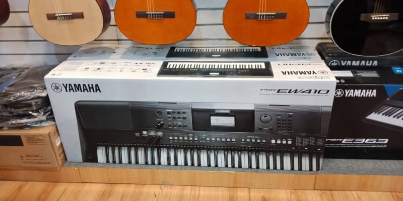 Keyboard Yamaha PSR EW 410 ( Kredit ), Music & Media 
