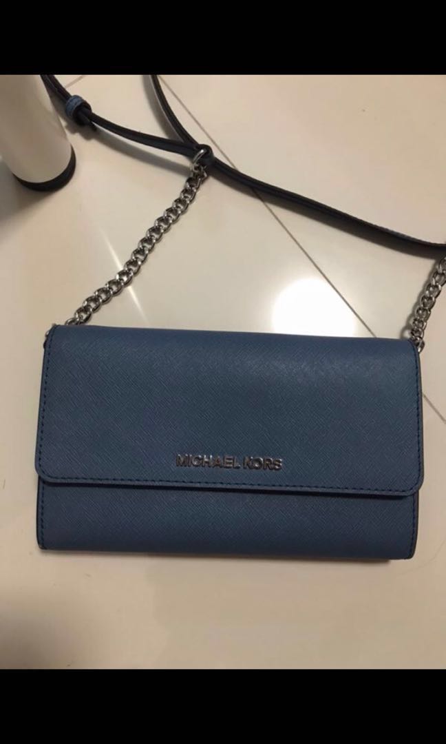 michael kors sling wallet