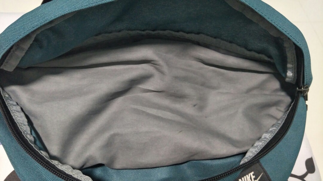 nike side pouch
