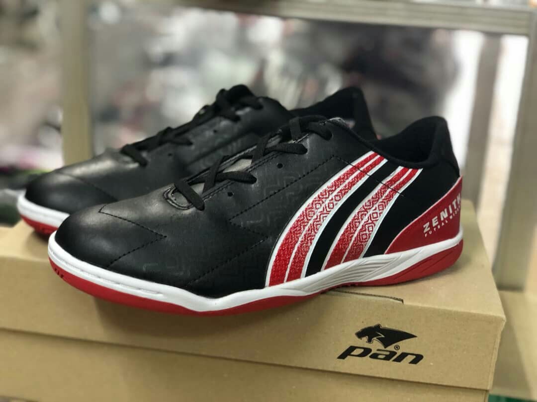 Futsal shoes pan clearance