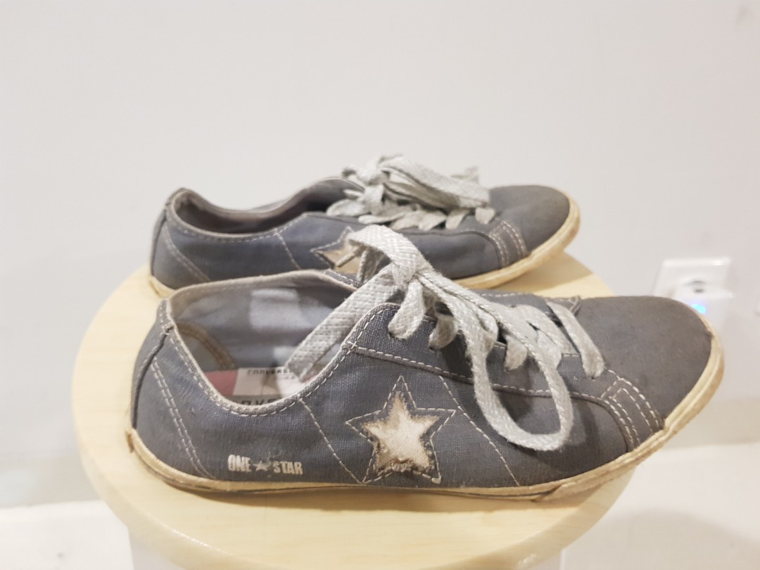 Sepatu Converse One Star Women S Fashion Women S Shoes On Carousell