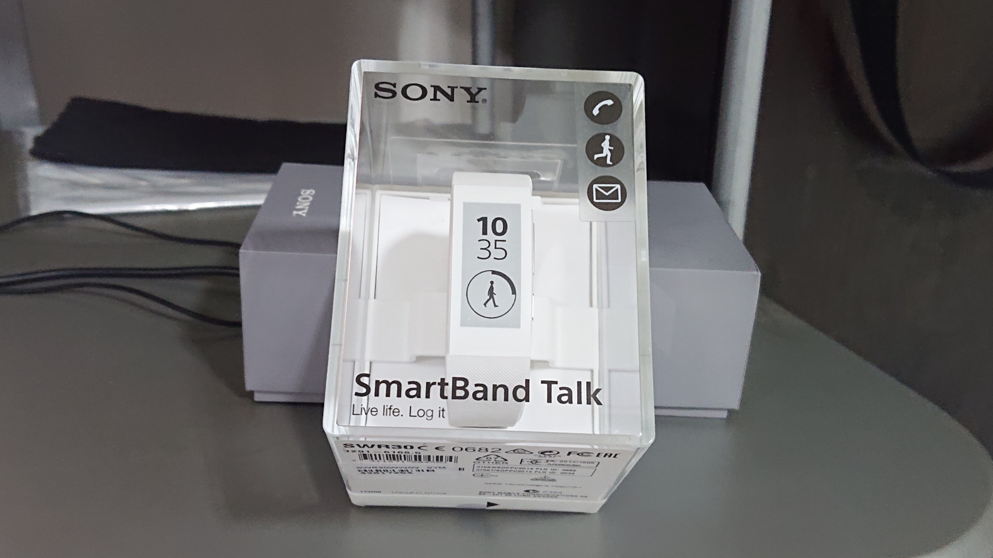 sony smartband talk swr30 white