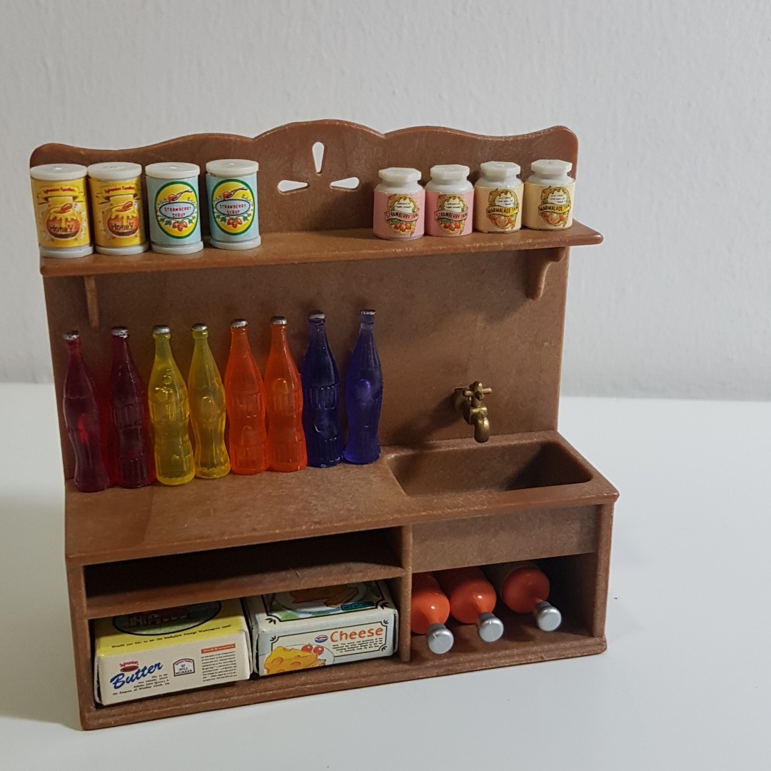 Sylvanian Families Storage Cupboard / Shelf / Sink Set, Hobbies & Toys