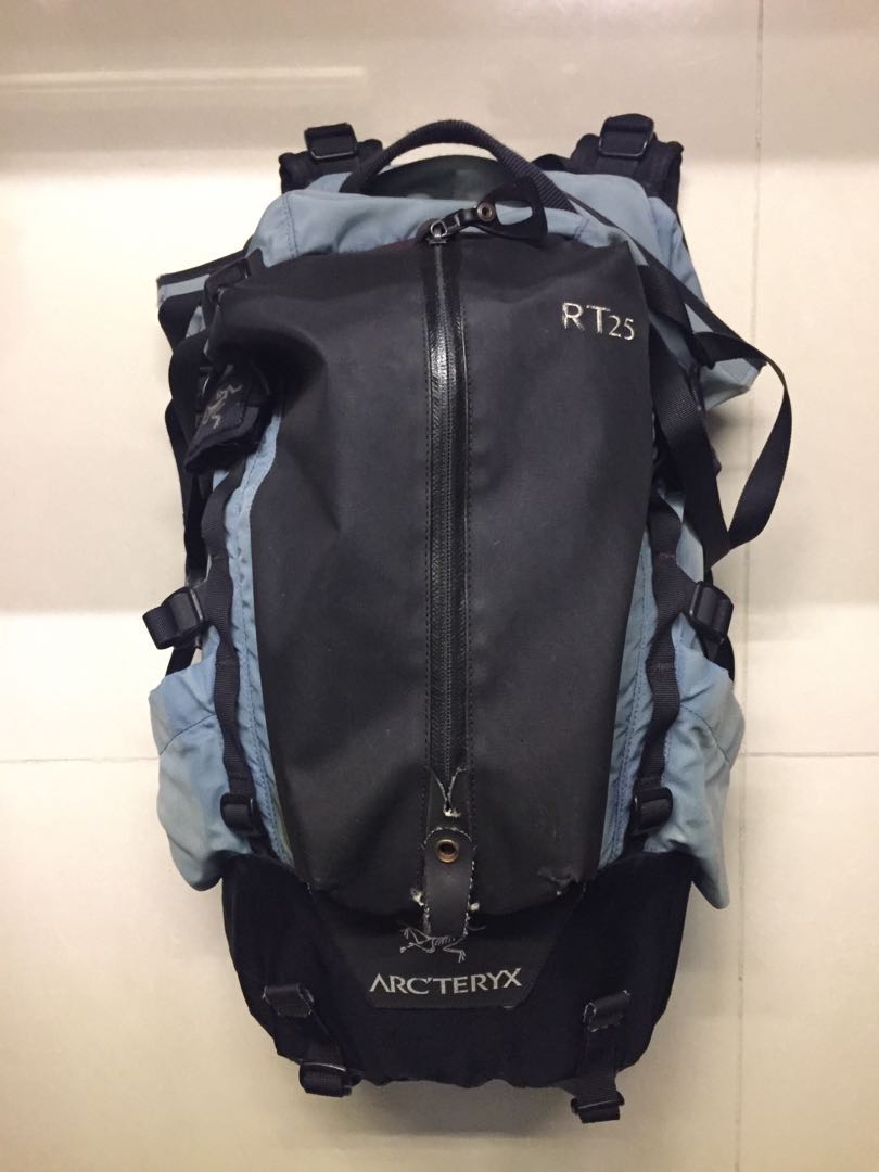 Arcteryx Backpack RT25 不死鳥背囊, 男裝, 袋, 背包- Carousell