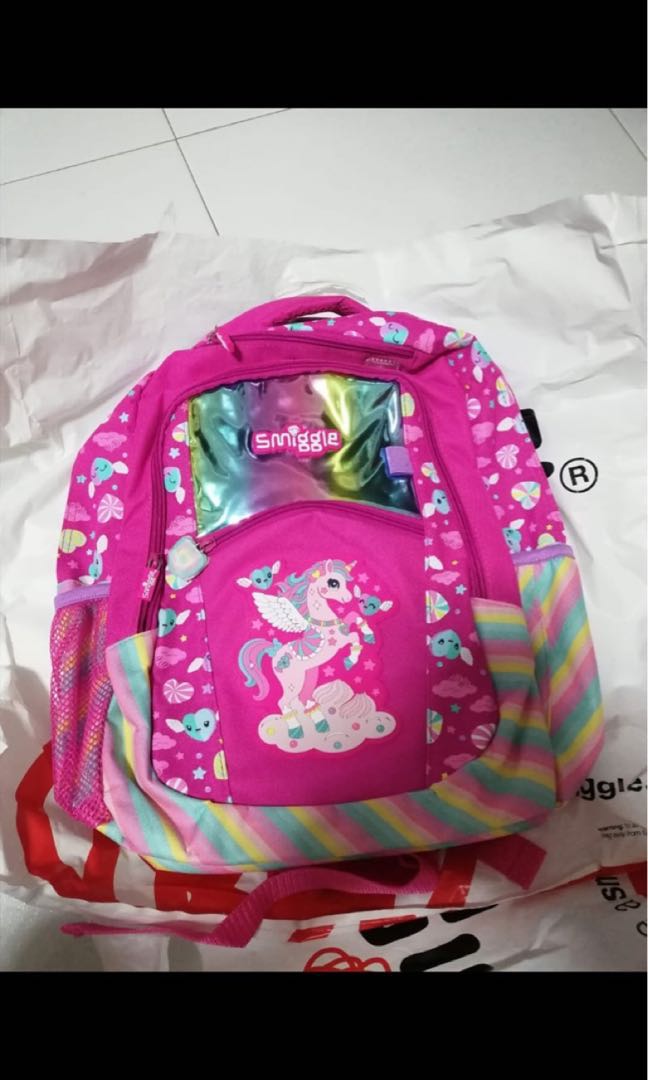new smiggle bags