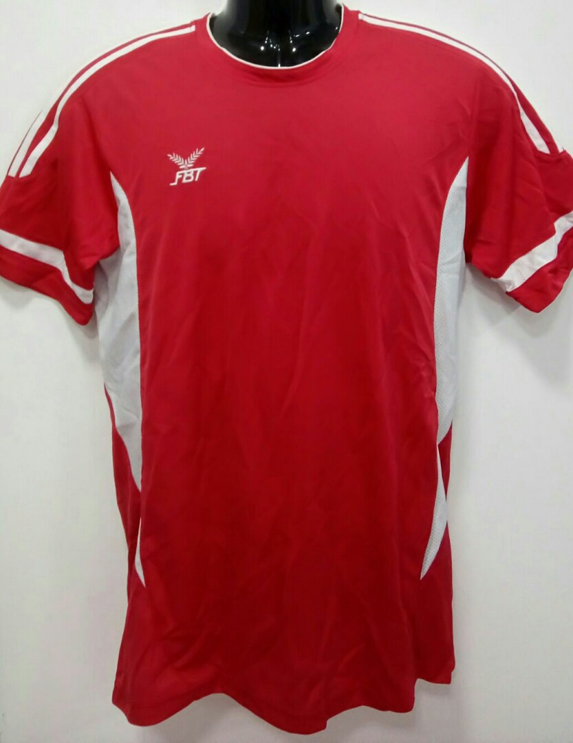 red jersey