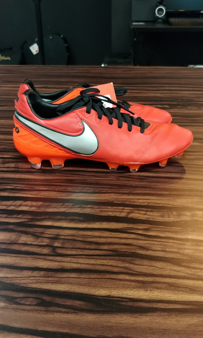 nike tiempo legacy