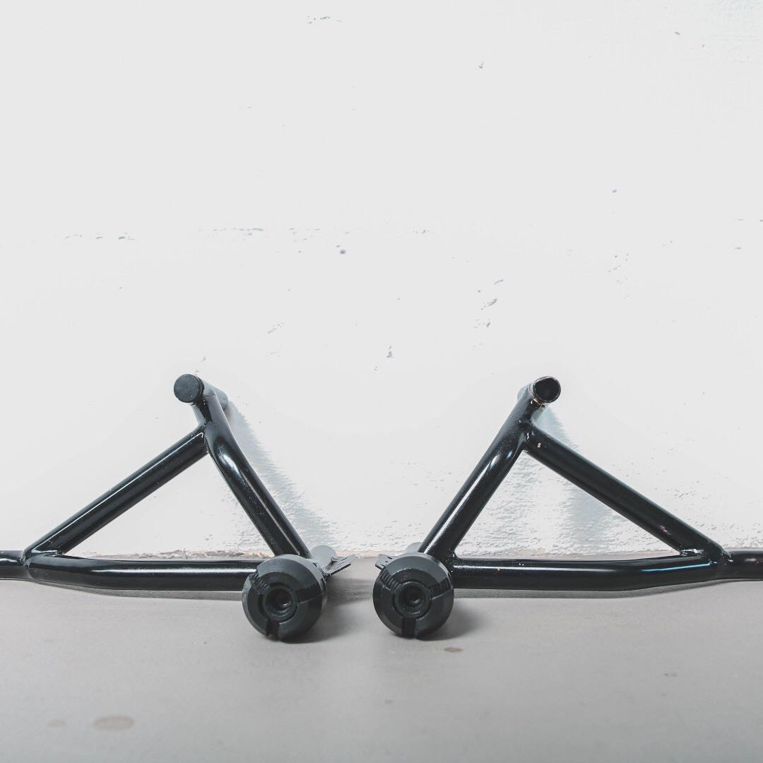 Pulsar ns200 crash bar, Motorcycles, Motorcycle Accessories on Carousell