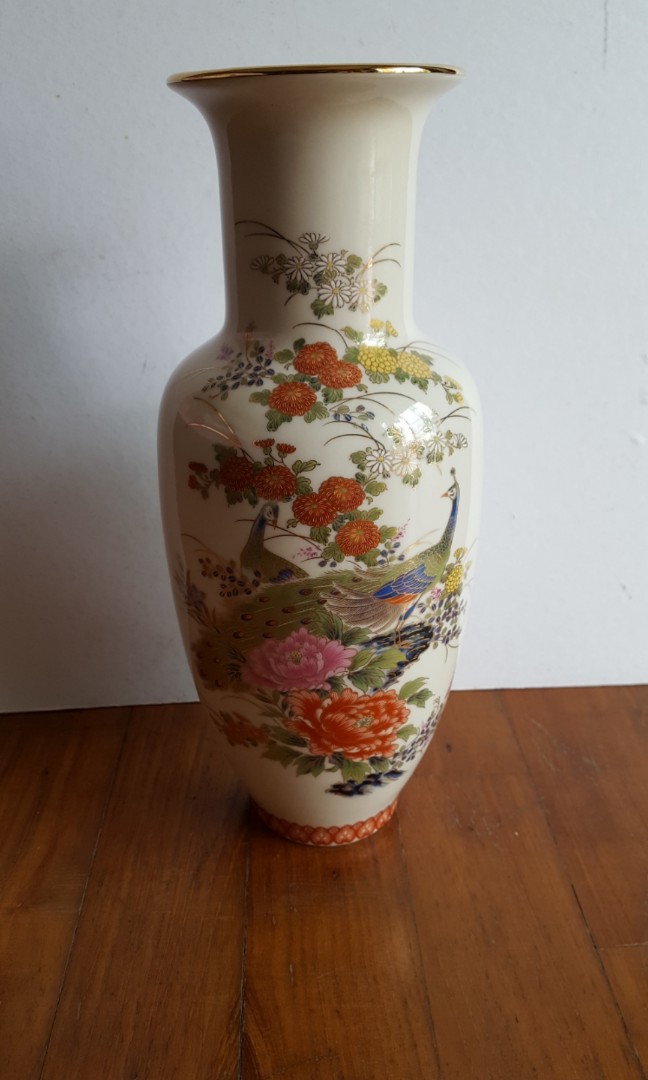 Vase Vintage Collectibles Vintage Collectibles On Carousell