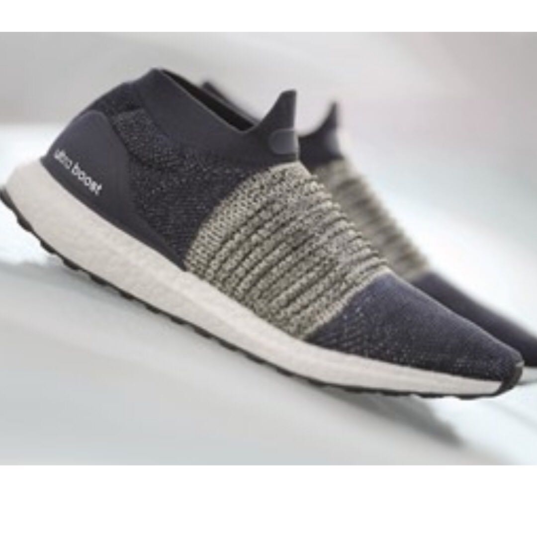 Ultra boost 2025 laceless navy