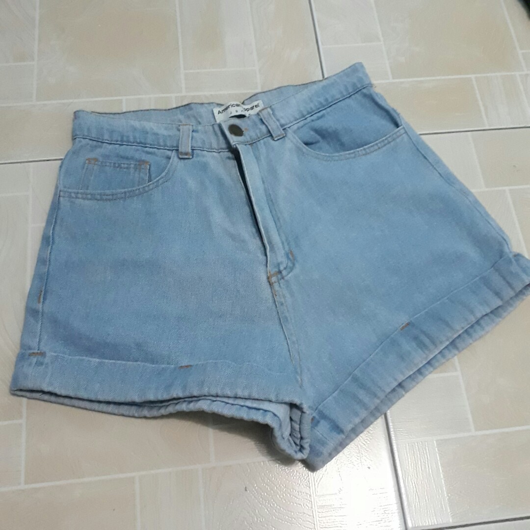 American apparel denim shorts (Category: Shorts) located in Cavite. Submitted by raspberrygurl (Listing ID 170904036, Image 1). Description: Size 28.