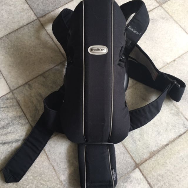 gendongan baby bjorn