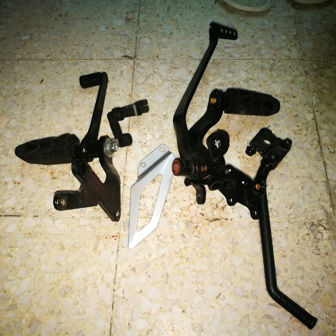 ns200 footrest holder price