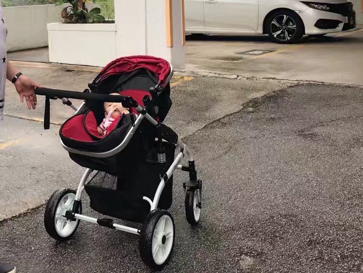 Moon star top pram