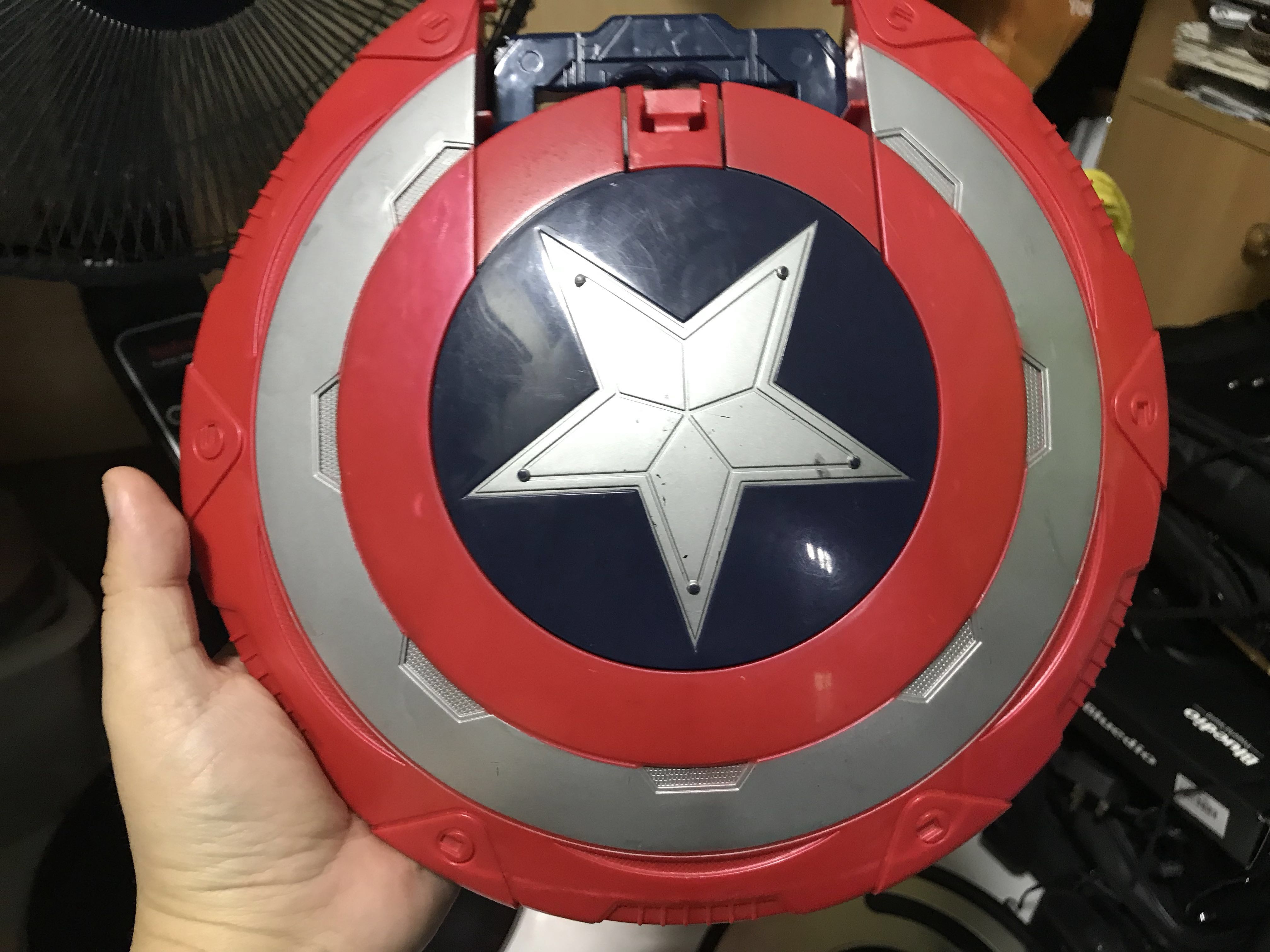 Nerf) Captain America Marvel Super Soldier Gear Stealthfire Shield, Hobbies  & Toys, Toys & Games on Carousell