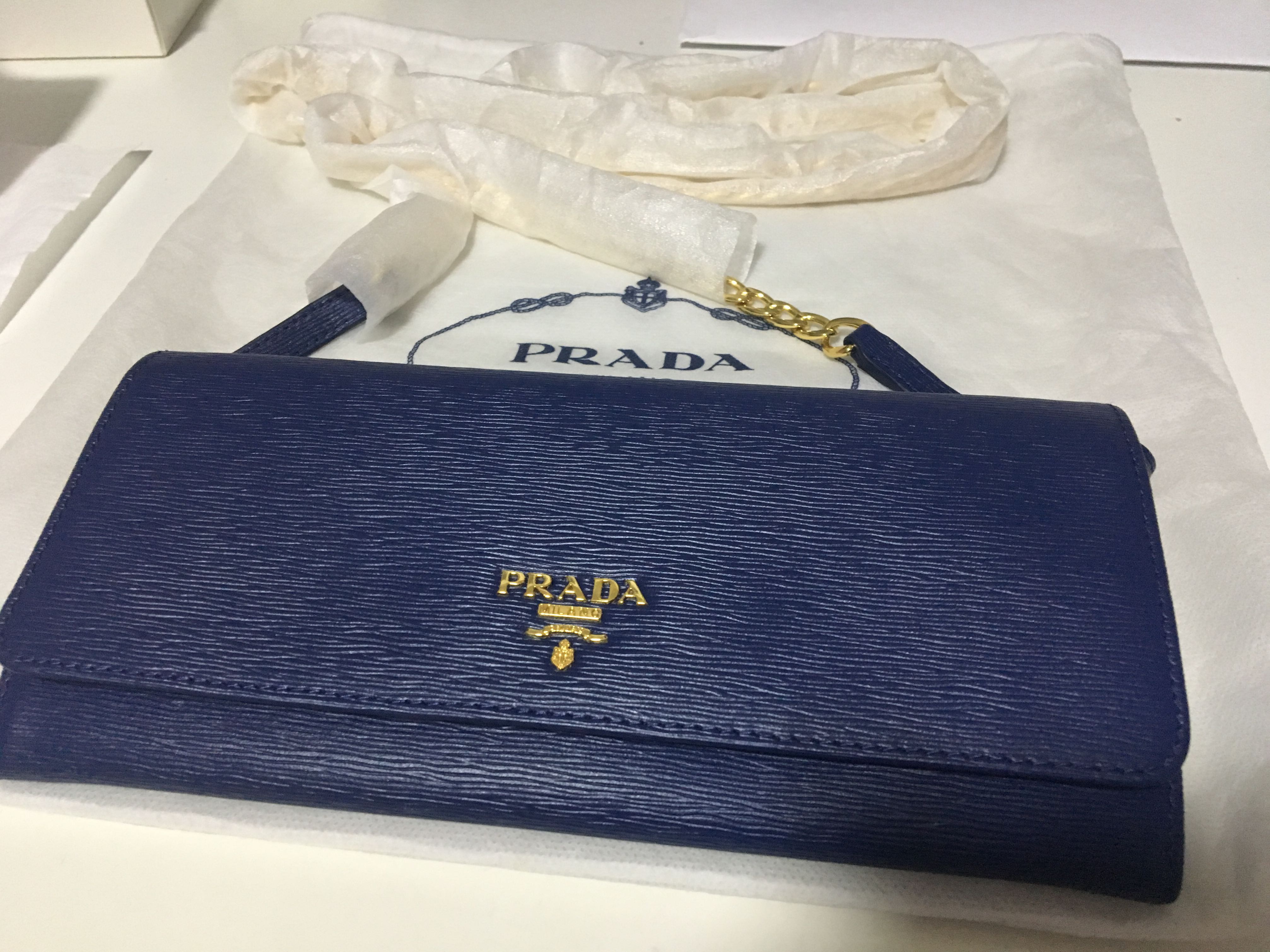 Prada 1MT290 Vitello Move Bluette, Women's Fashion, Bags & Wallets, Wallets  & Card Holders on Carousell