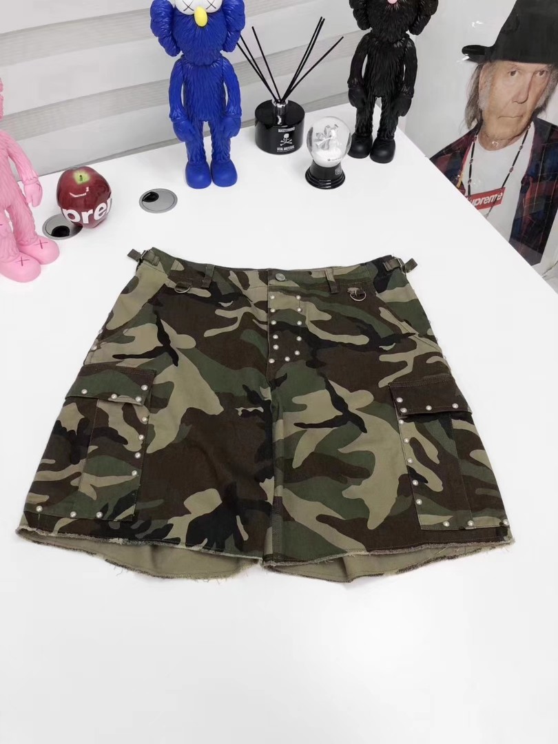 Saint Laurent Paris Camo Pearl Shorts Men S Fashion Clothes