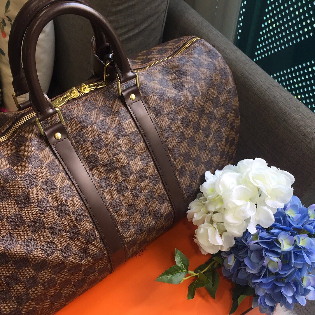 ❌SOLD!❌ Save close to 50% off retail!⚡️ Louis Vuitton Keepall Bandouliere  45 in Damier Ebene Canvas
