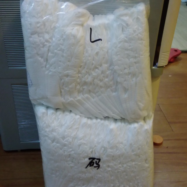 BRANDNEW GENERIC Class B Baby Diaper (50pcs), Babies & Kids, Bathing