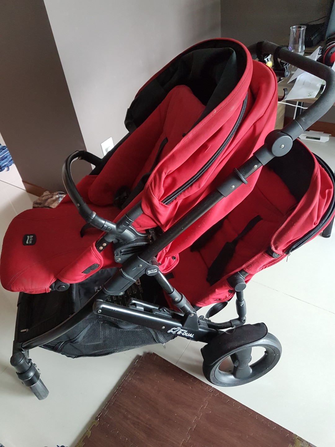 Britax b dual double top