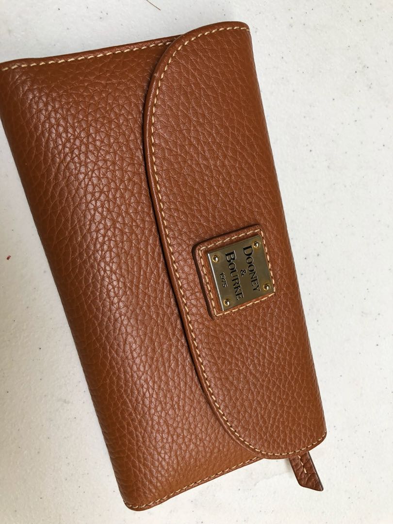 d b wallet Cinosural International School