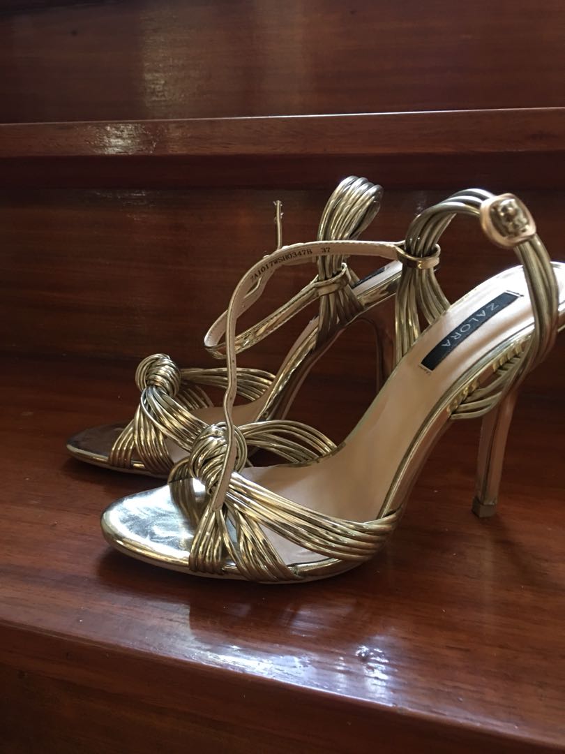 gold knot heels
