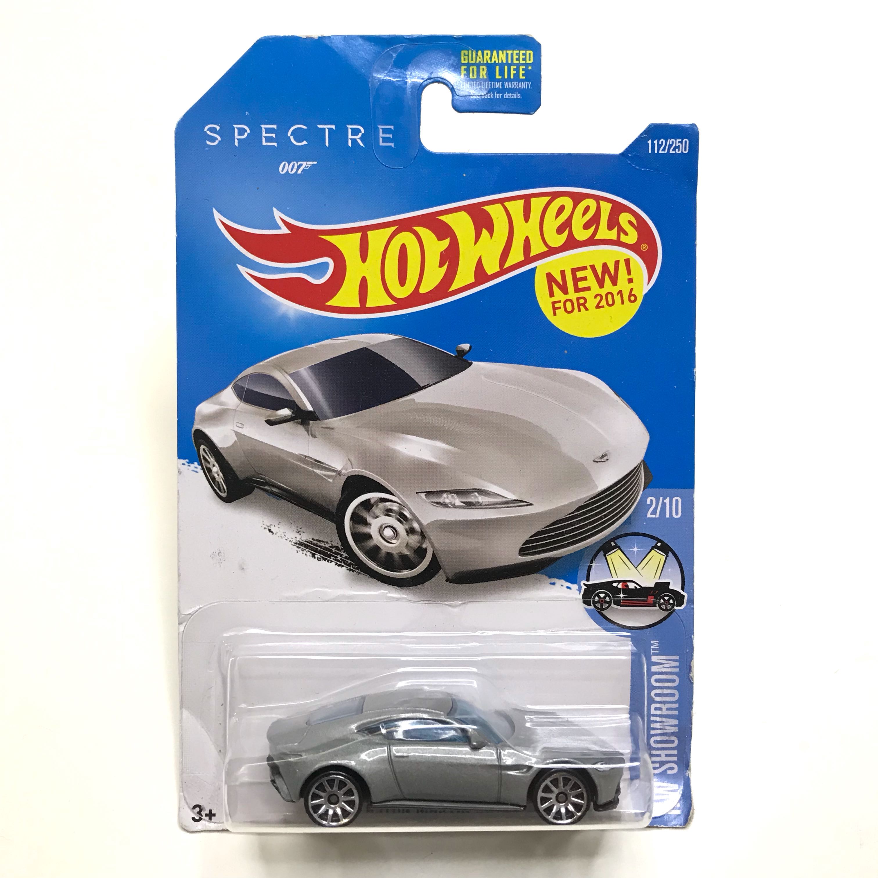 hot wheels aston martin db10