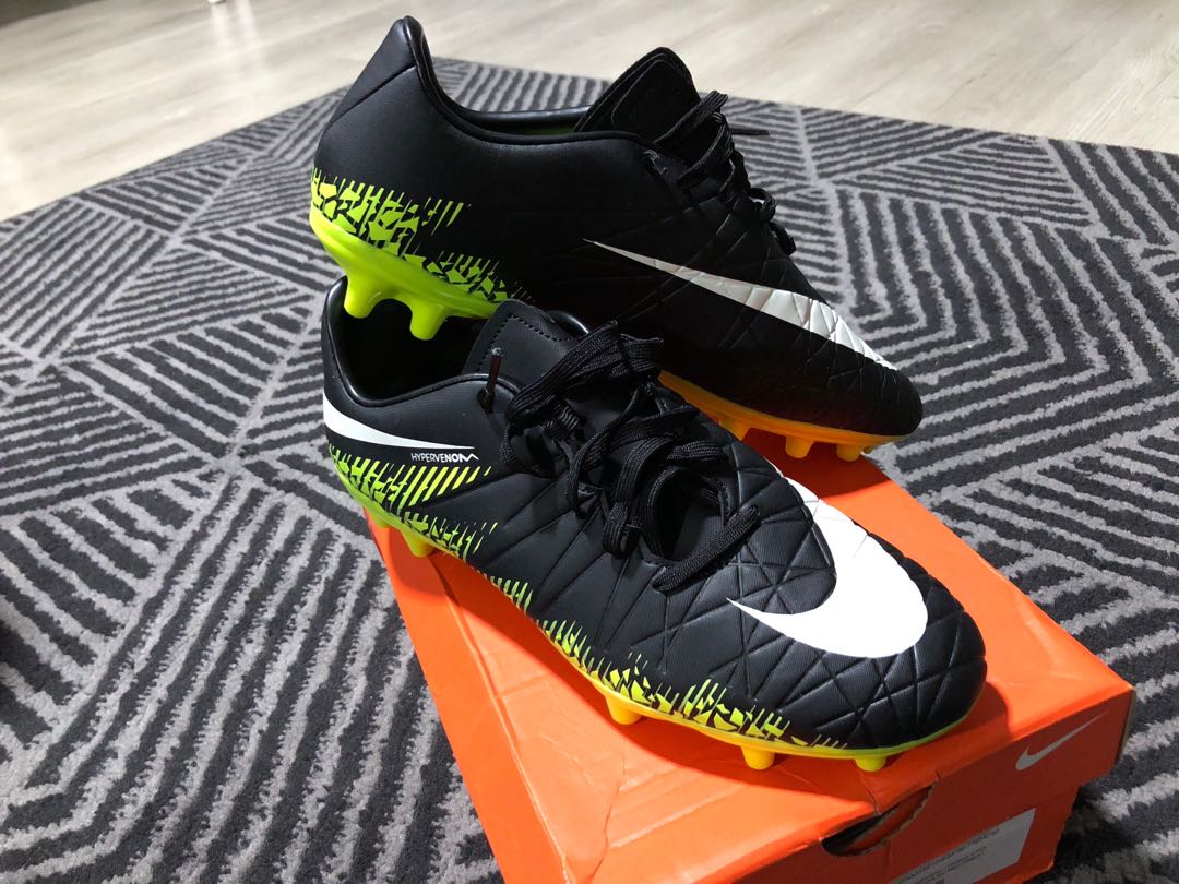 nike hypervenom 38