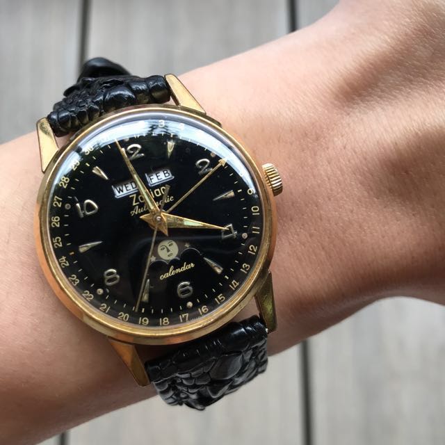 Zodiac triple date clearance moonphase