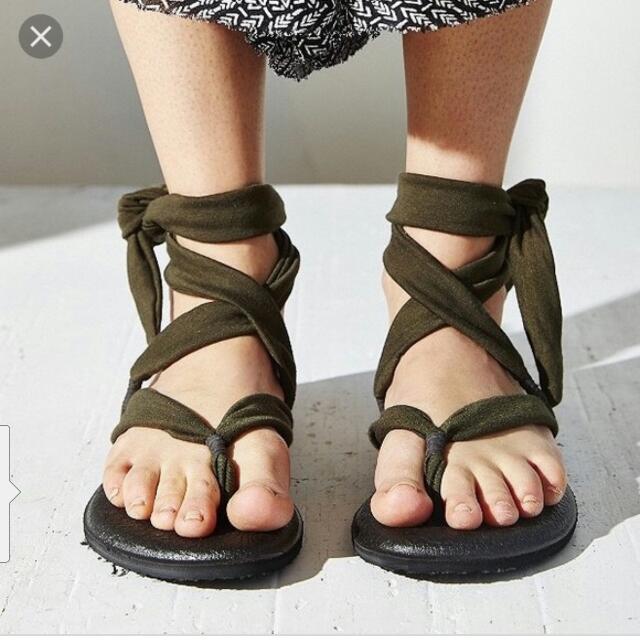 Sanuk tie up sandals store