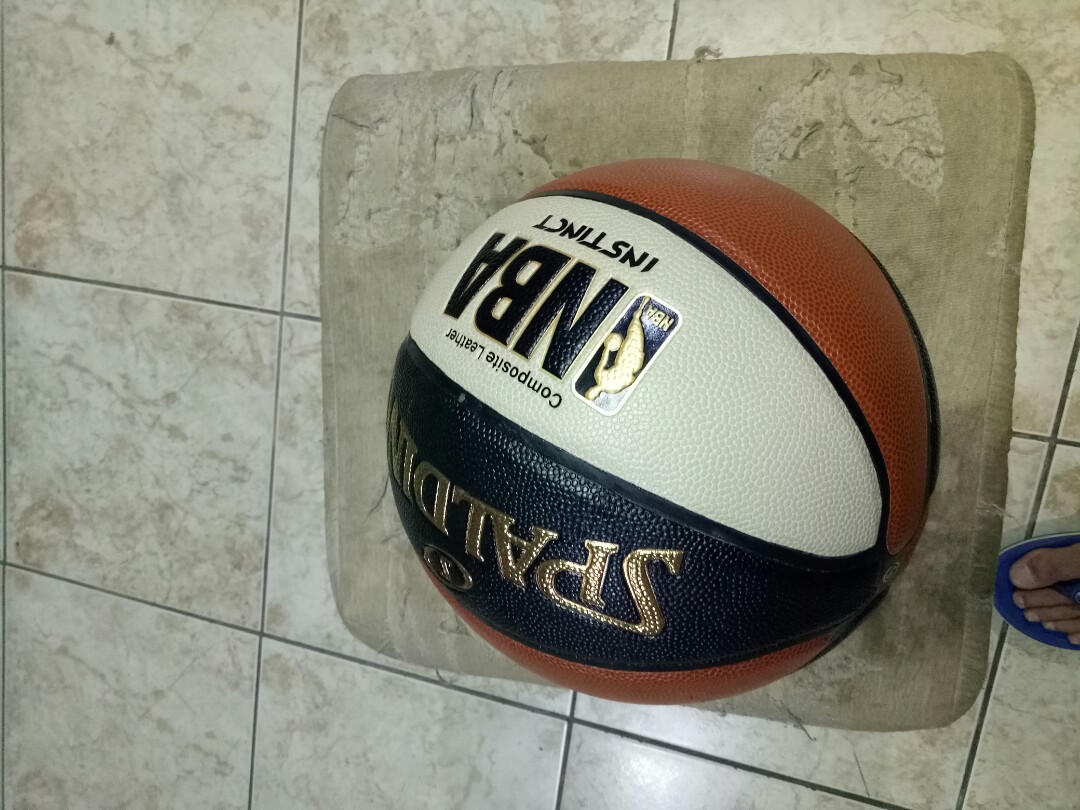 spalding nba instinct