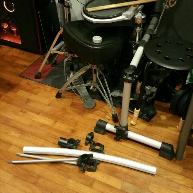 Yamaha Electronic Drum Set (DTXTREME III), Hobbies & Toys, Music