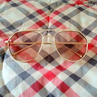 Pink Eyeglasses (kacamata)