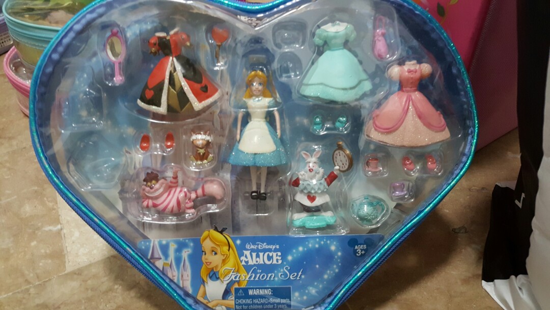alice in wonderland playset