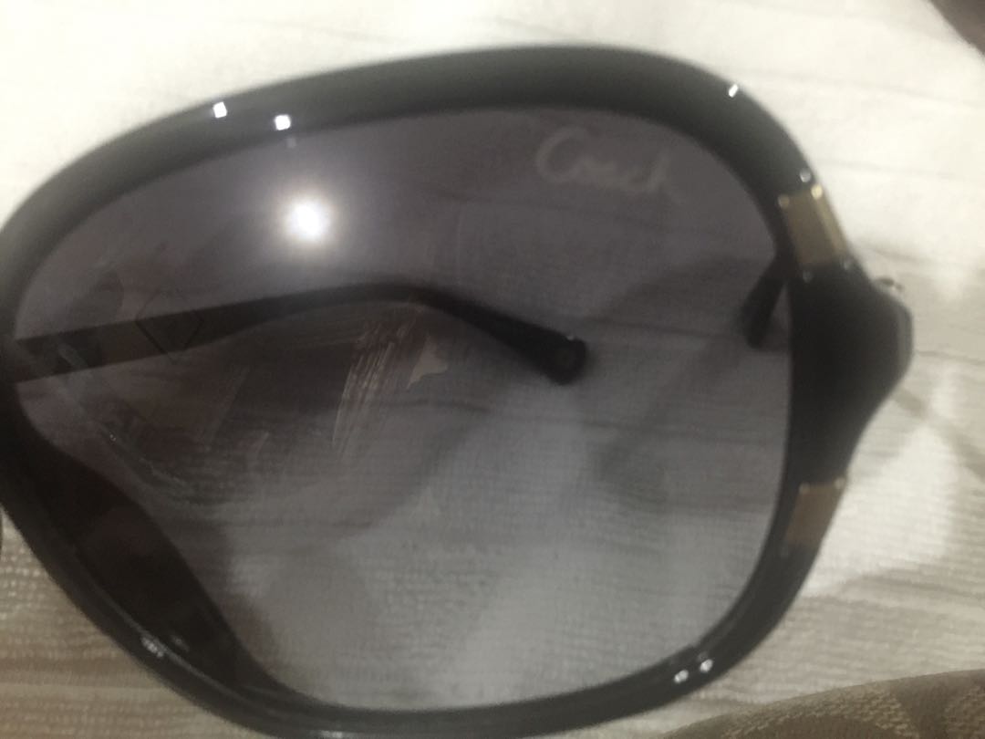 Auth Coach Sunglasses (Category: Sunglasses & Eyewear) located in Quezon City. Submitted by roxeelp (Listing ID 171256089, Image 3). Description: Auth Coach Sunglasses Rfs: Decluttering .