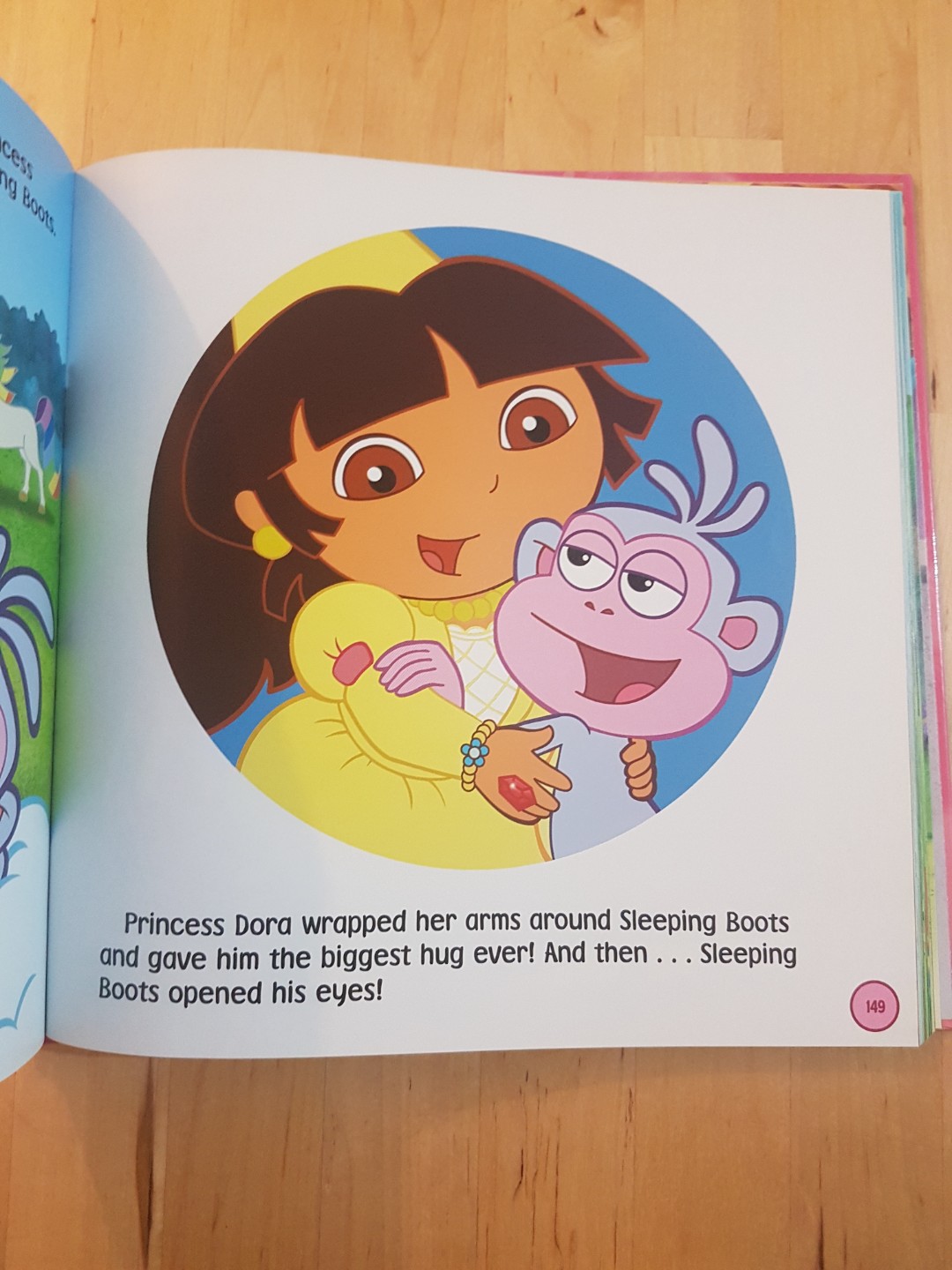 Book Dora's Ten Best Adventures *In almost new condition!*, Hobbies