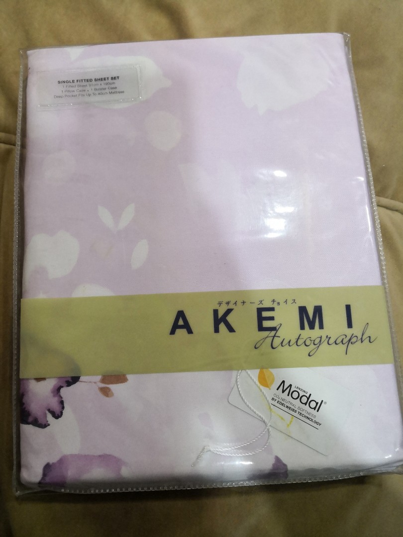 Brand New Akemi Bedsheet 880 Thread Count, Furniture, Beds