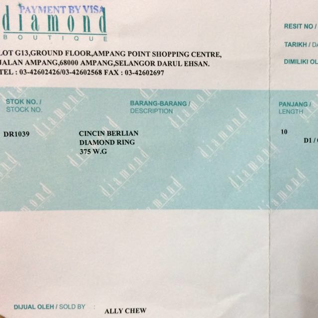 Diamond Ring (Category: Necklaces) located in Shah Alam. Submitted by xrizalx (Listing ID 51311191, Image 3). Description: Diamond Ring size 10..never been worn..just stay in the box n forgotten till recently..in very good condition..price neg.