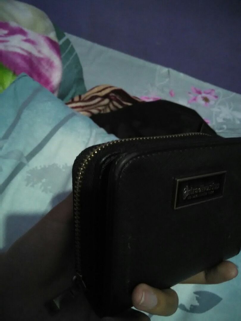 Preloved Dompet Stradivarius Fesyen Wanita Tas Dompet Di Carousell